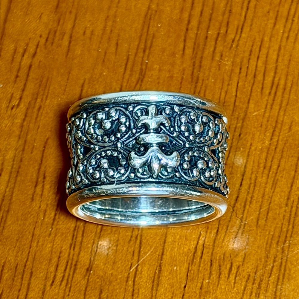 Sara Blaine Filigree Sterling Silver Band with Fleur de Lys Sz 6.75 - 7